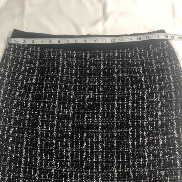 White House Black market skirt - Picture 9 of 14